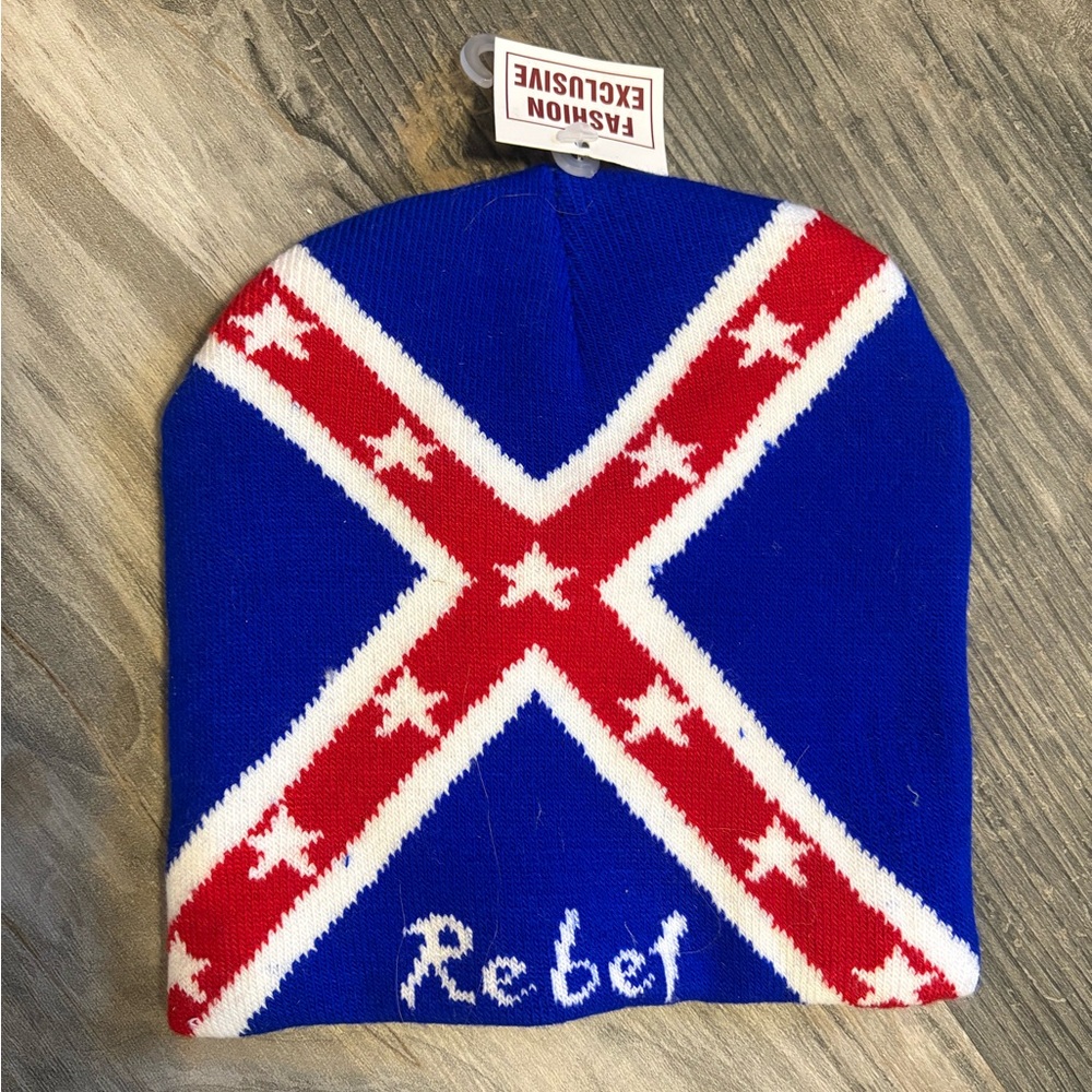Fashion Exclusive Rebel Beanie - Blue and Red